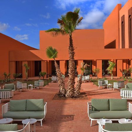 Doubletree By Hilton Ben Guerir Hotel & Residences Benguerir Eksteriør billede