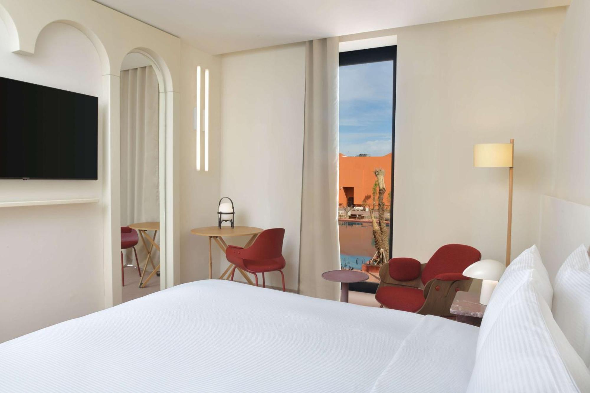 Doubletree By Hilton Ben Guerir Hotel & Residences Benguerir Eksteriør billede